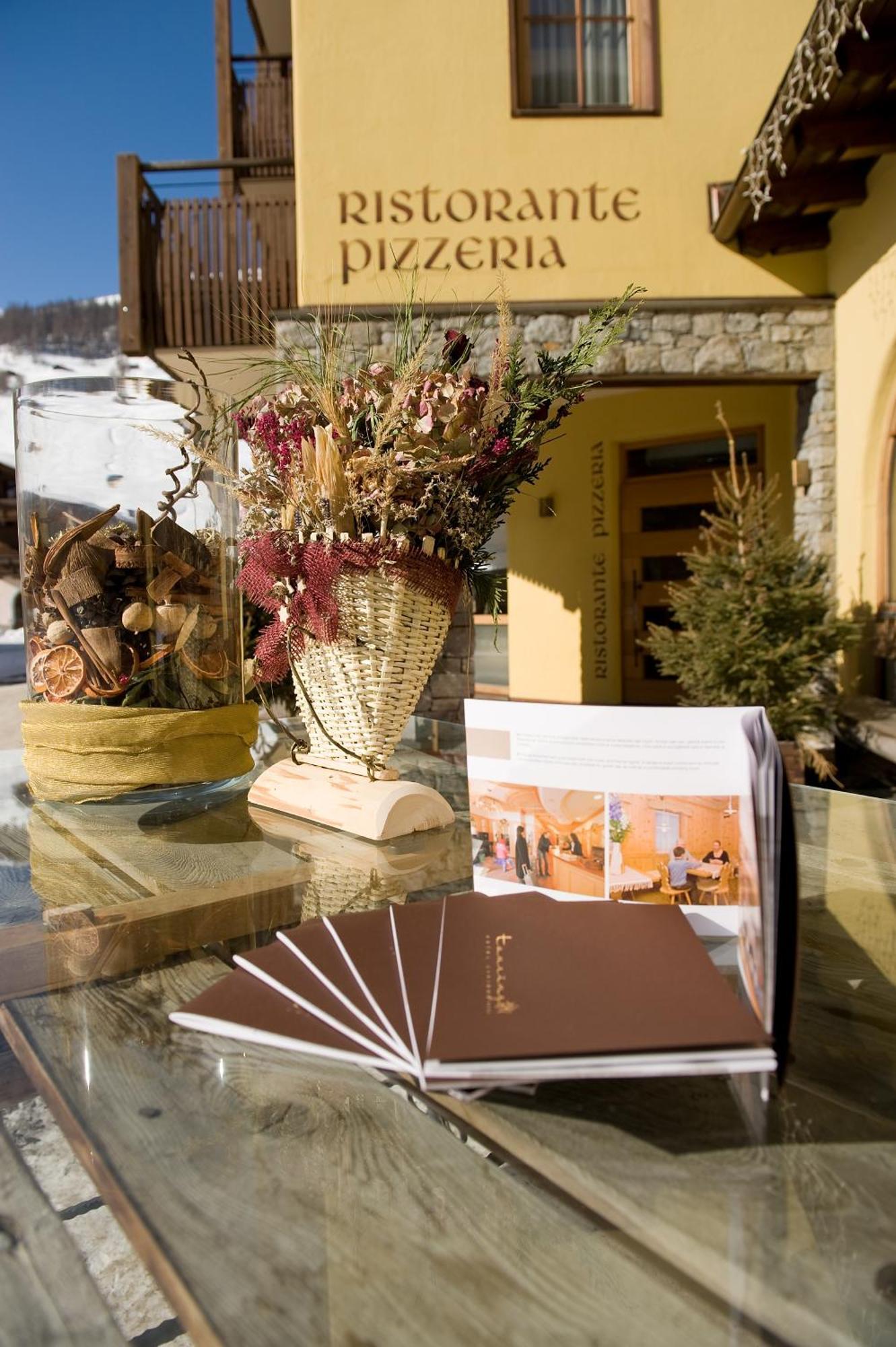 Hotel Touring Livigno Ngoại thất bức ảnh